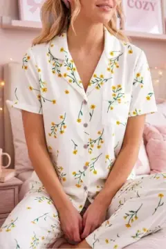 Çiçek Baskılı Bürümçük kumaş Kısa Kollu Pijama Takımı 6067 Çok Renkli