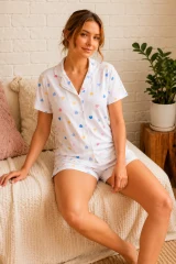 Renkli Kalp Desenli Düğmeli Şortlu Pijama Takımı 4610 -Kırık Beyaz