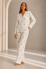 Kadın Önden Düğmeli Uzun Kollu Alt Üst Beyaz Pijama Takımı