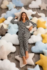 Kadın Önden Düğmeli Uzun Kollu Alt Üst Leopar Pijama Takımı
