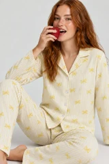 Kadın Çizgili Fiyonk Desenli Sarı Uzun Kollu Pijama Takımı 4796