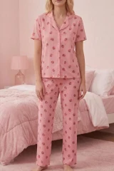 Çilek Desenli Düğmeli Kısa Kollu Pijama Takımı 4588 PEMBE
