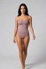 Kadın Kapsız Cırt Cırtlı Düz Desen Gül Kurusu Body